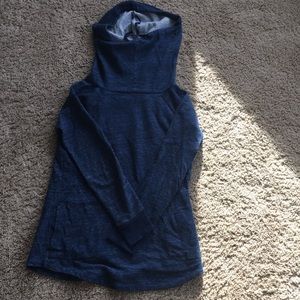 Women’s medium cowl neck sweatshirt